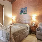 Сasa de vacaciones 3 Bedroom Beautiful Home In Torchiara *